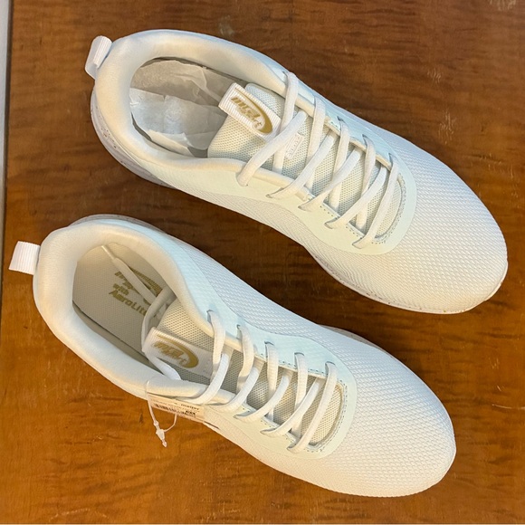 Women’s Athletic Shoes, Size 10 - Picture 3 of 4